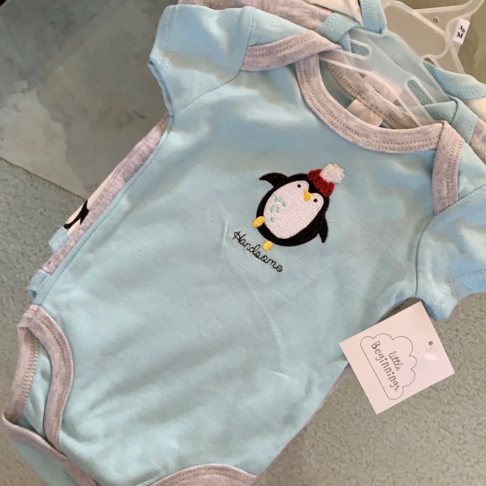 Little Beginnings 3 Pack Bodysuits 🐧 💙🤍